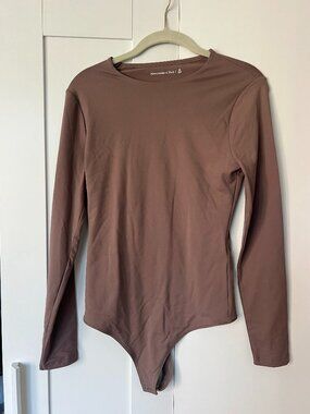 Abercrombie & Fitch Seamless Long-Sleeve Crew Brown/Mauve Bodysuit- Medium